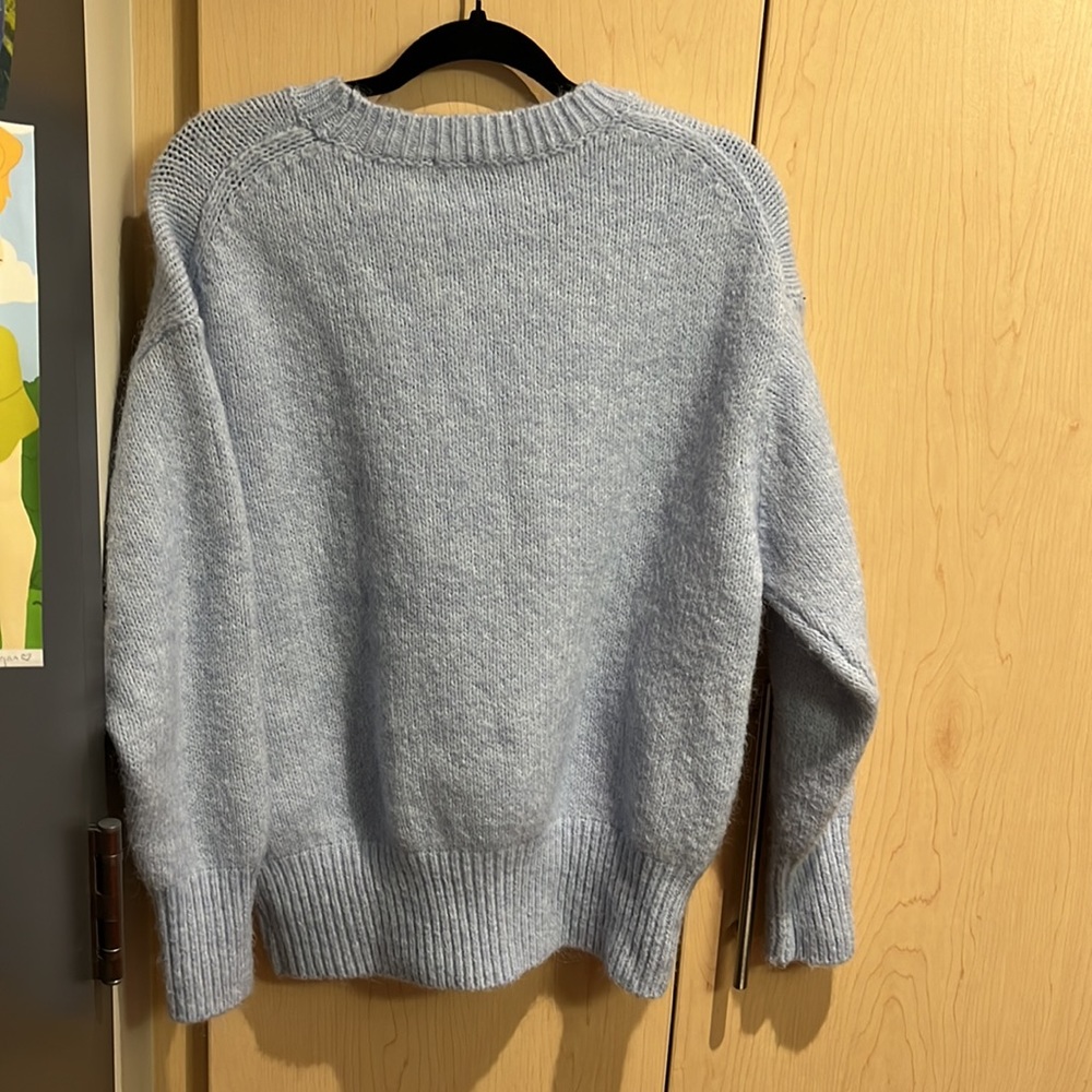 Zara Sweater - Picture 2 of 3